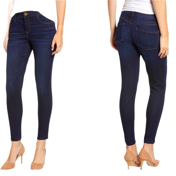 CAbi Denim - CAbi 99% Cotton Skinny Women’s Jeans - 2/4